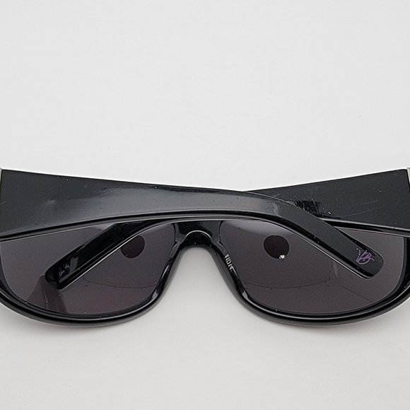 *SOLD* Vera Bradley Holly 023 Purple Punch Black Frame Grey Lens Sunglasses - Picture 13 of 16